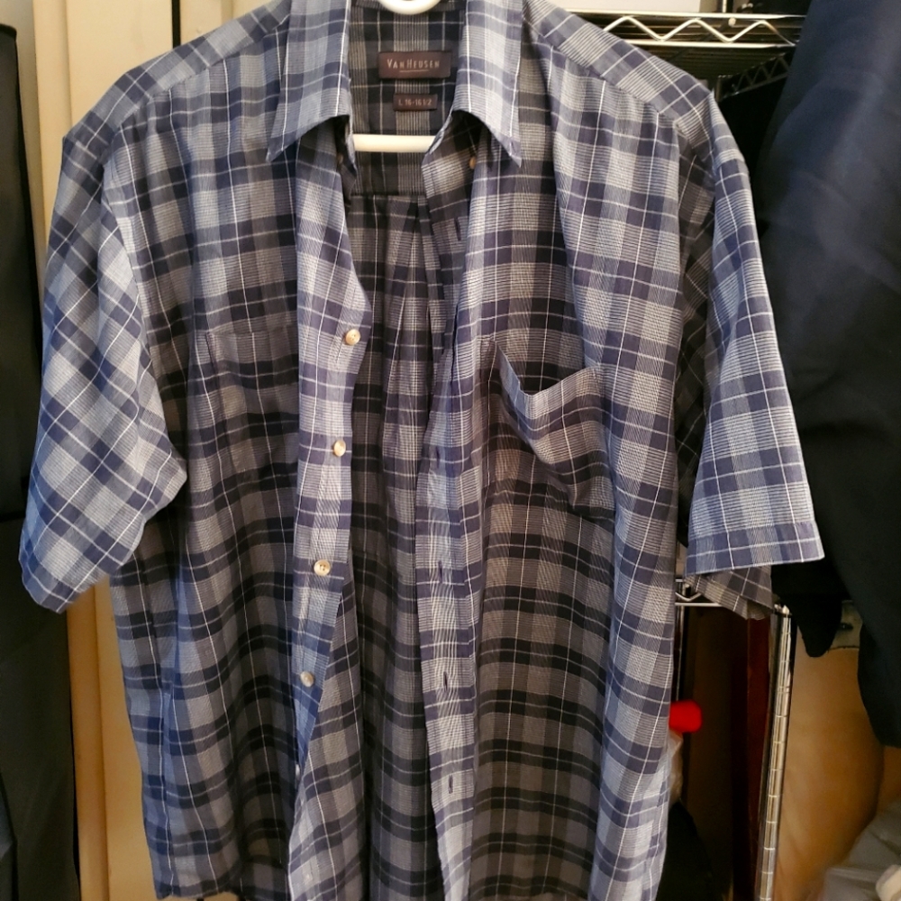 Van Heusen Large Shirt